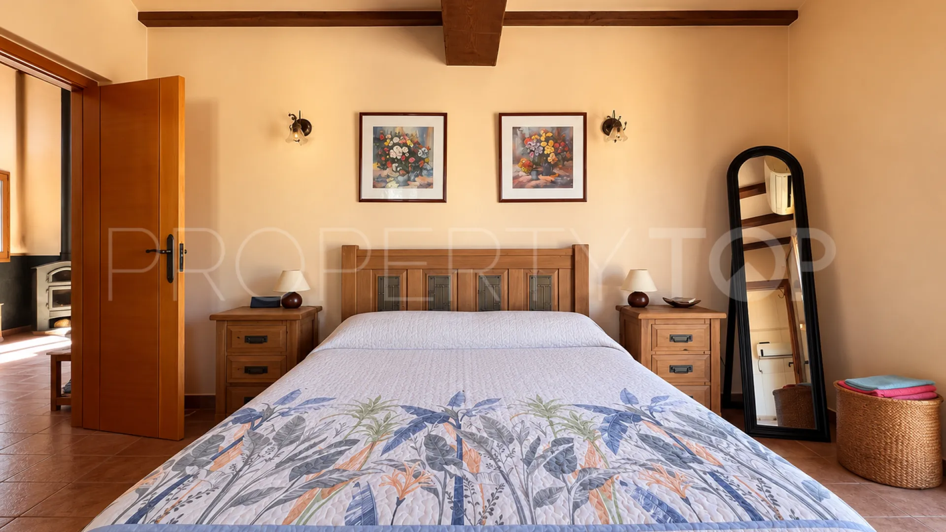 Villa for sale in Oliva