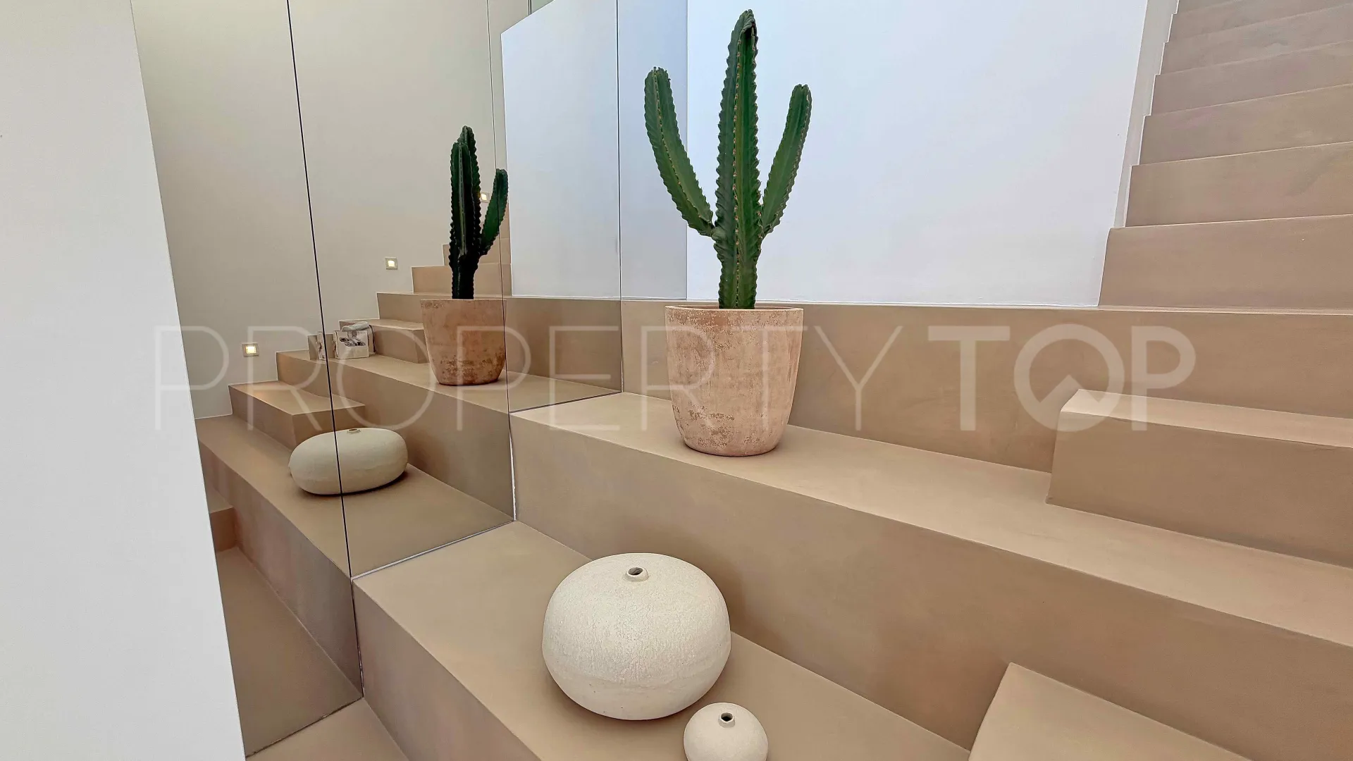 Comprar villa en Jávea de 4 dormitorios