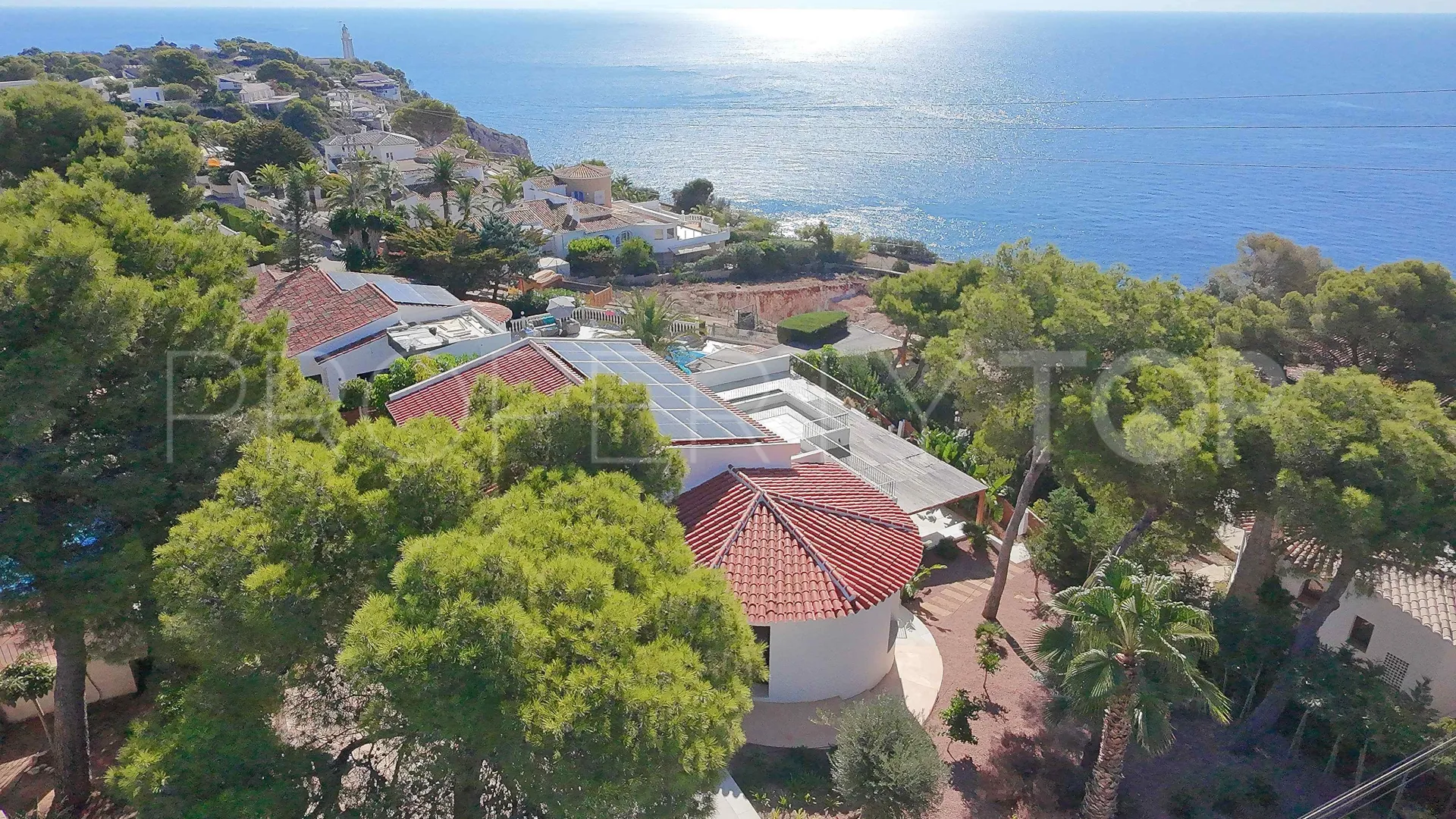 Comprar villa en Jávea de 4 dormitorios