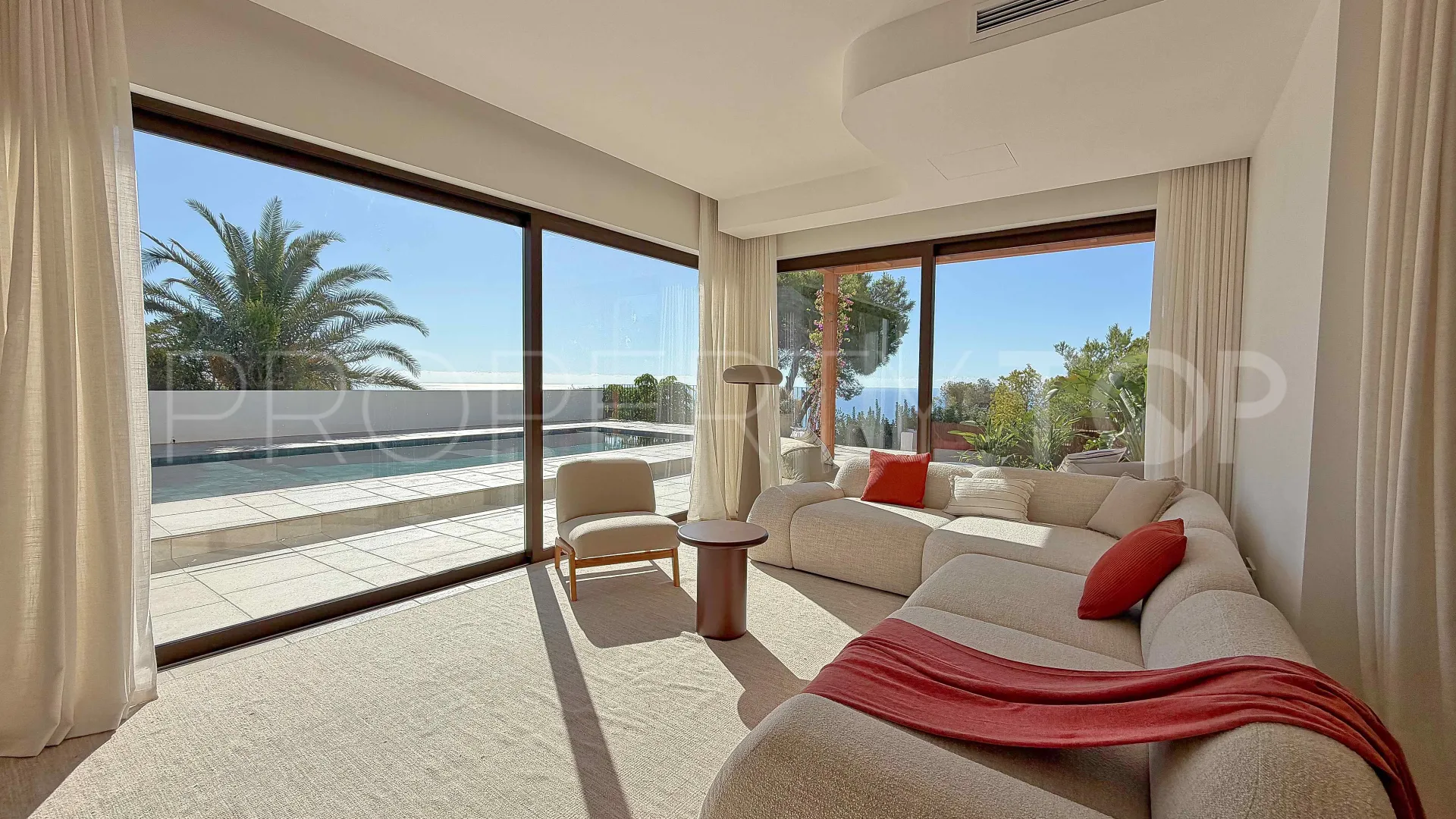 Comprar villa en Jávea de 4 dormitorios