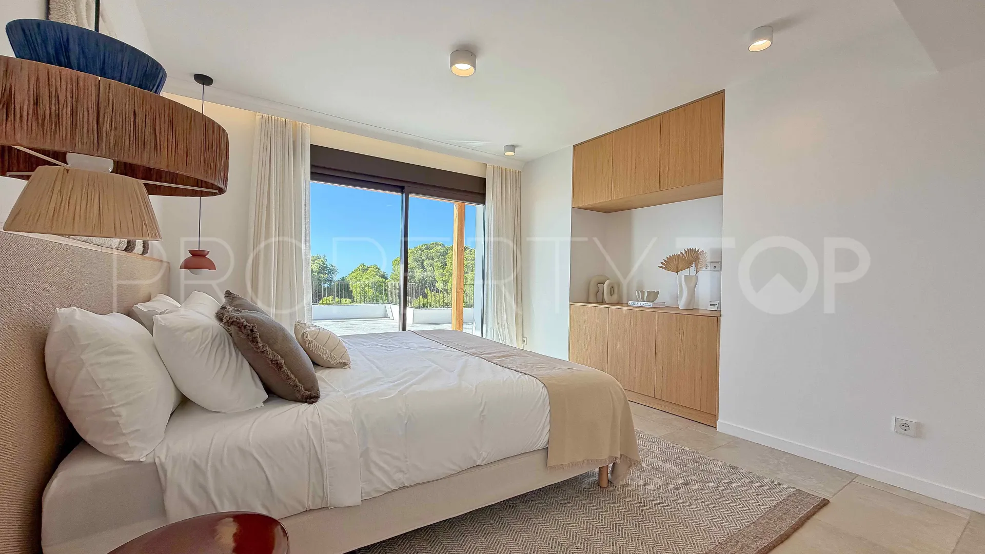 Comprar villa en Jávea de 4 dormitorios