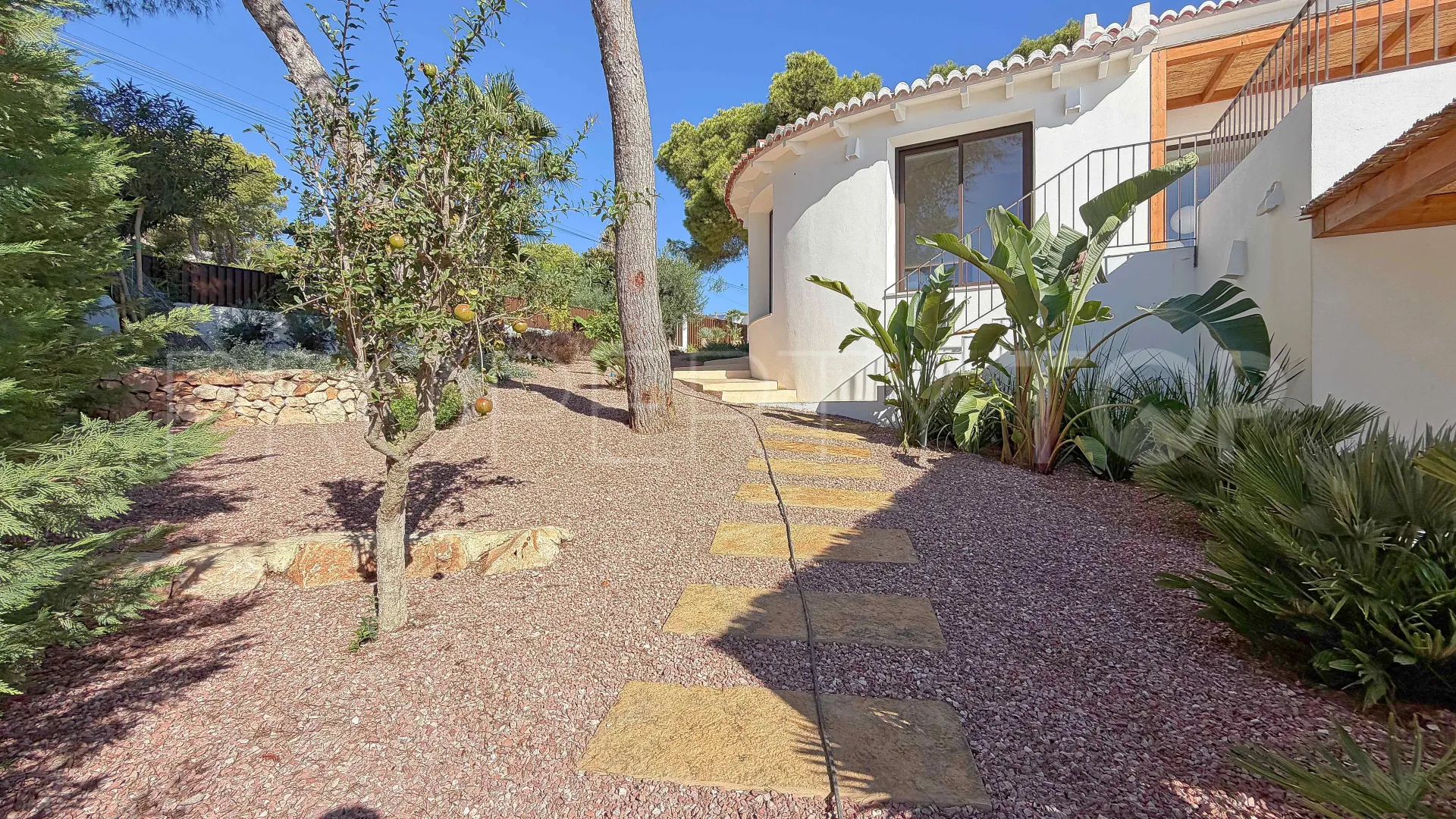 Comprar villa en Jávea de 4 dormitorios