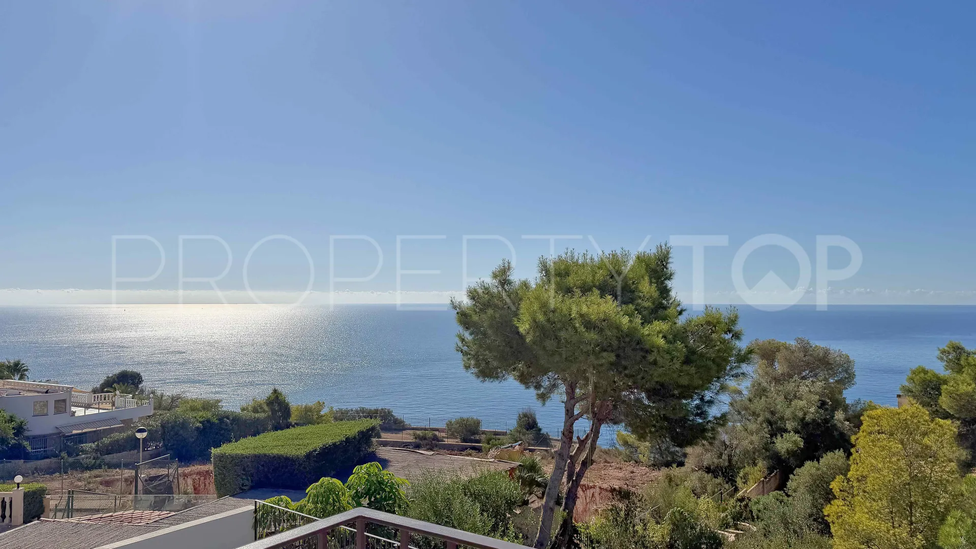 Comprar villa en Jávea de 4 dormitorios
