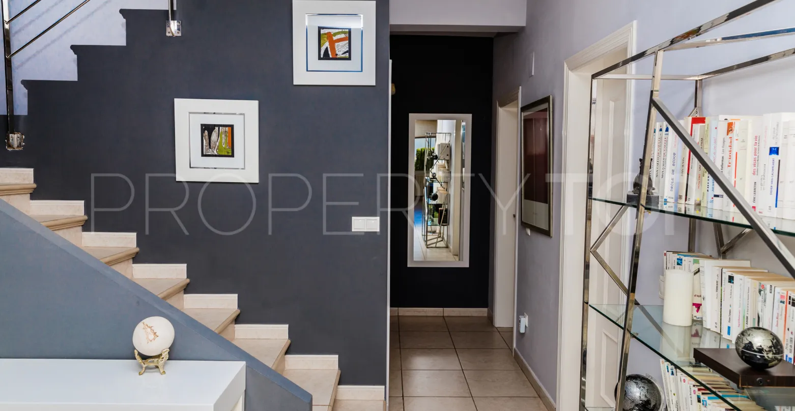 Villa con 4 dormitorios en venta en Pinomar