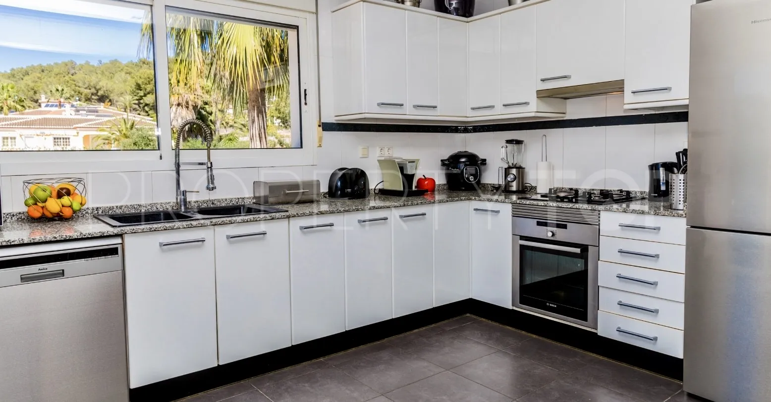 Villa con 4 dormitorios en venta en Pinomar