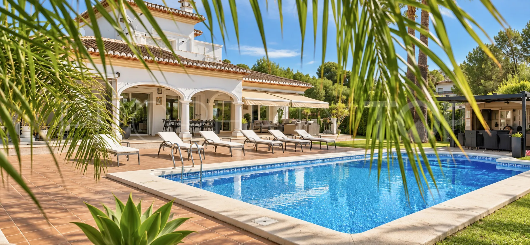 Villa con 4 dormitorios en venta en Pinomar