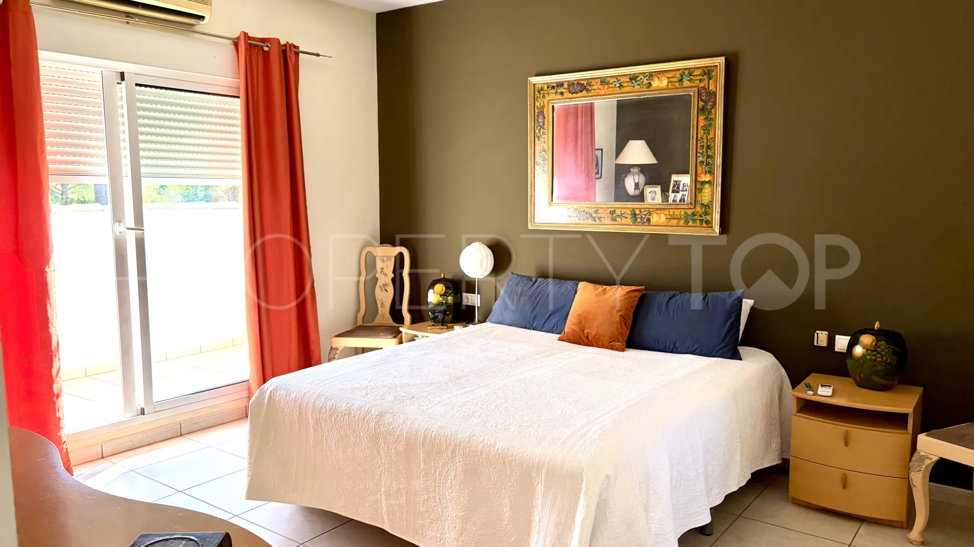 Villa con 4 dormitorios en venta en Pinomar