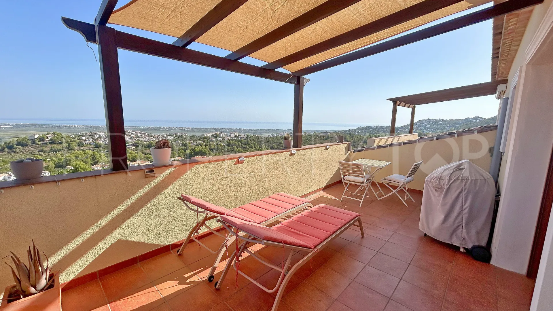 For sale Ráfol de Almunia town house with 3 bedrooms