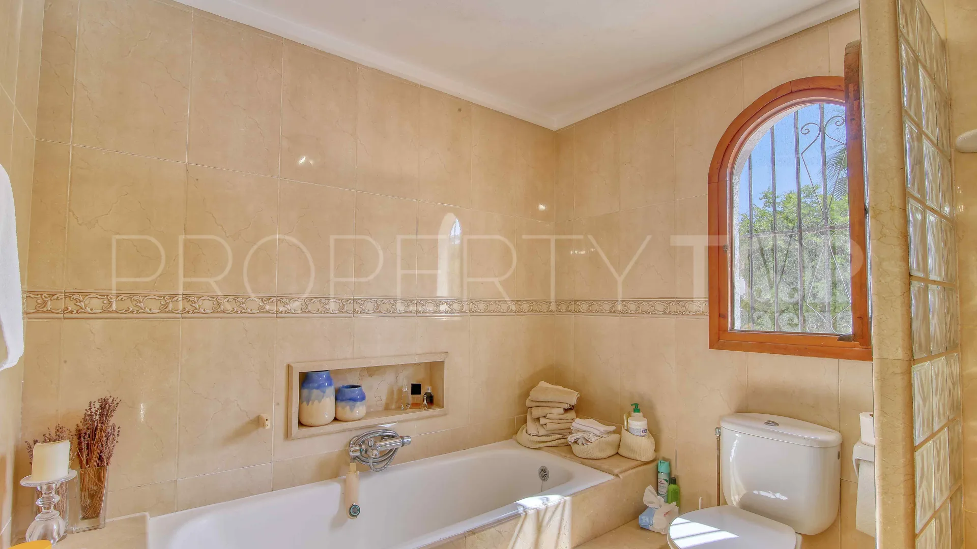Villa with 4 bedrooms for sale in Portichol