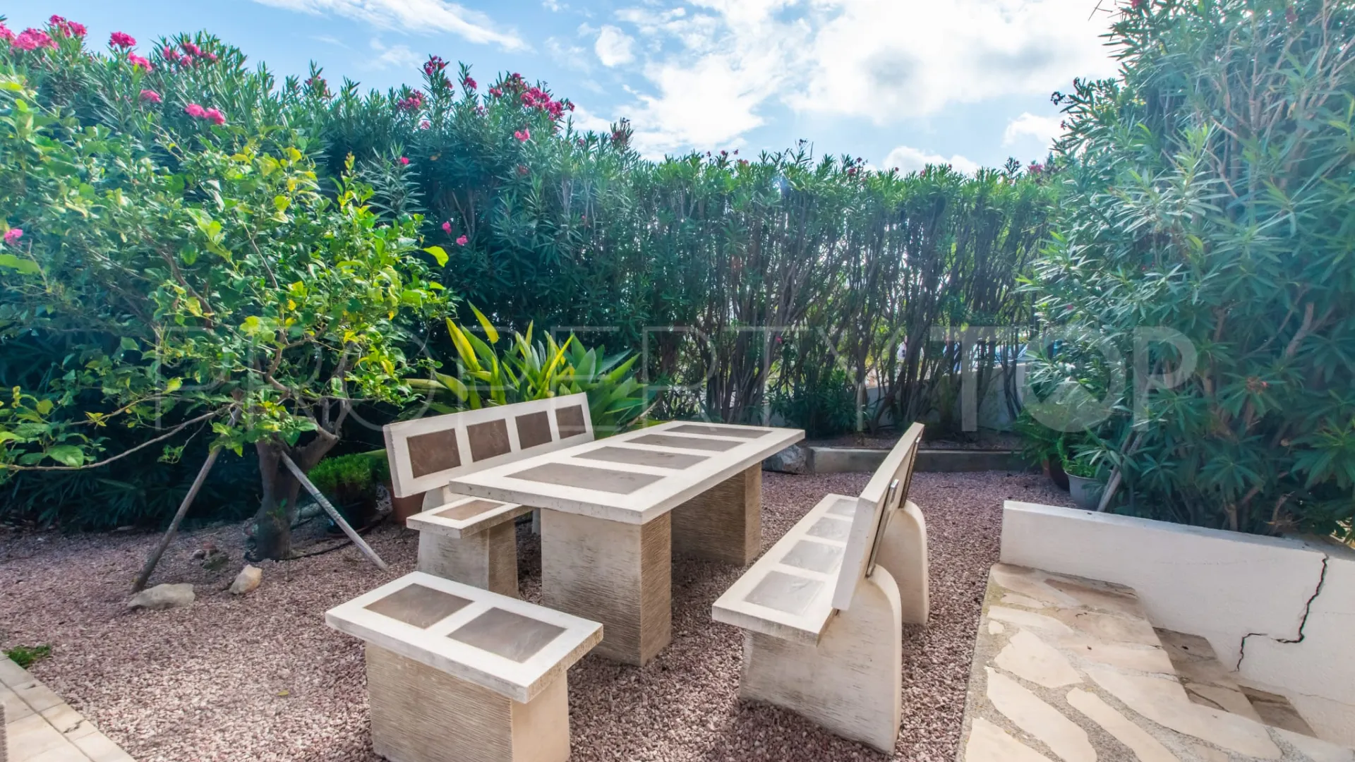 Villa con 7 dormitorios en venta en Jávea