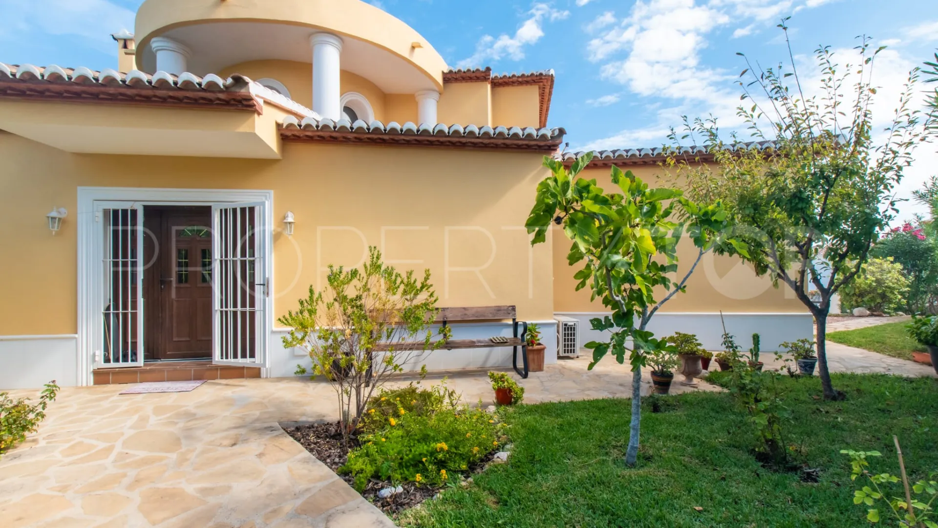 Villa con 7 dormitorios en venta en Jávea