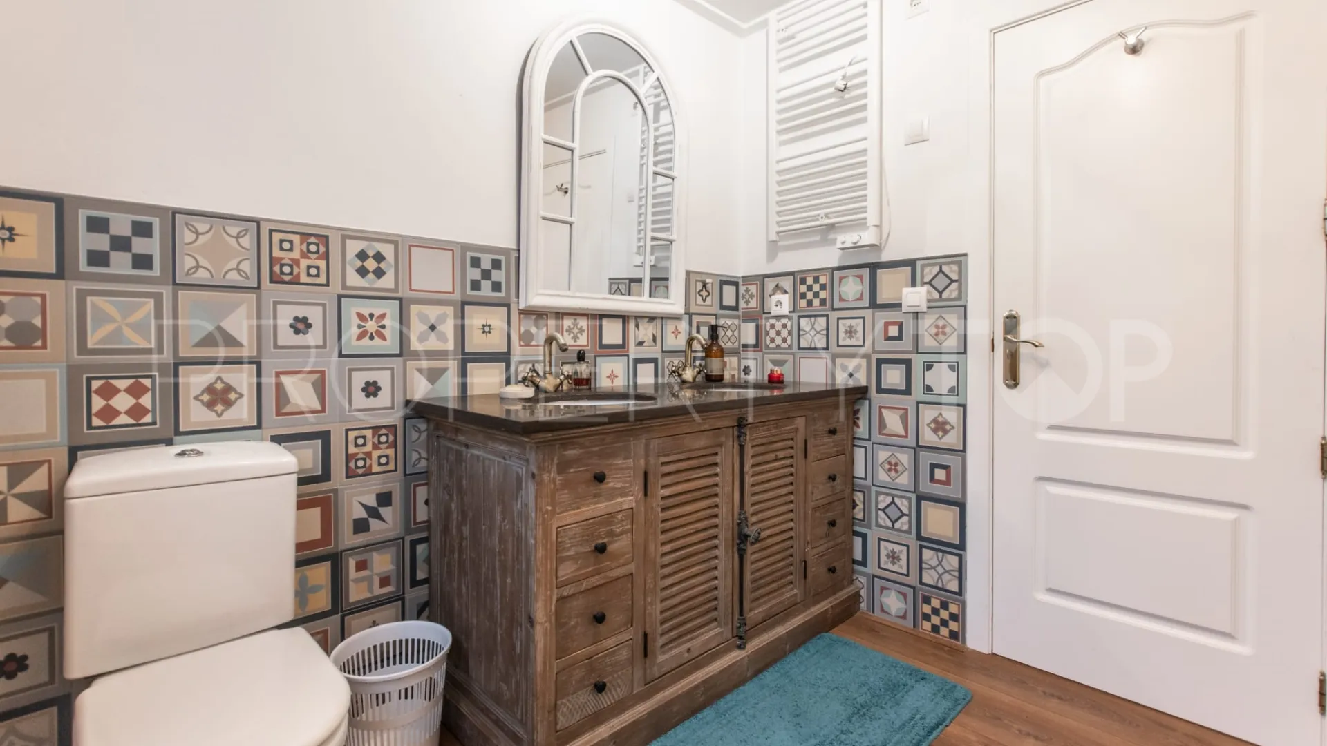 Villa con 7 dormitorios en venta en Jávea