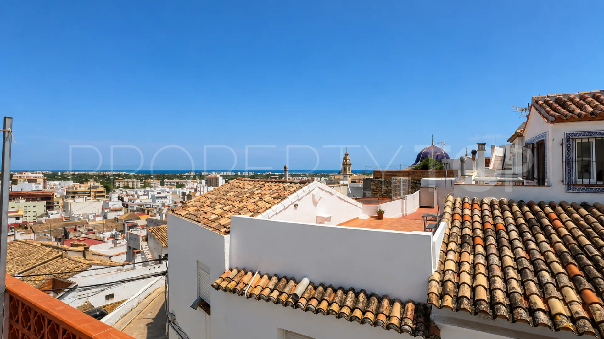 For sale town house in Oliva