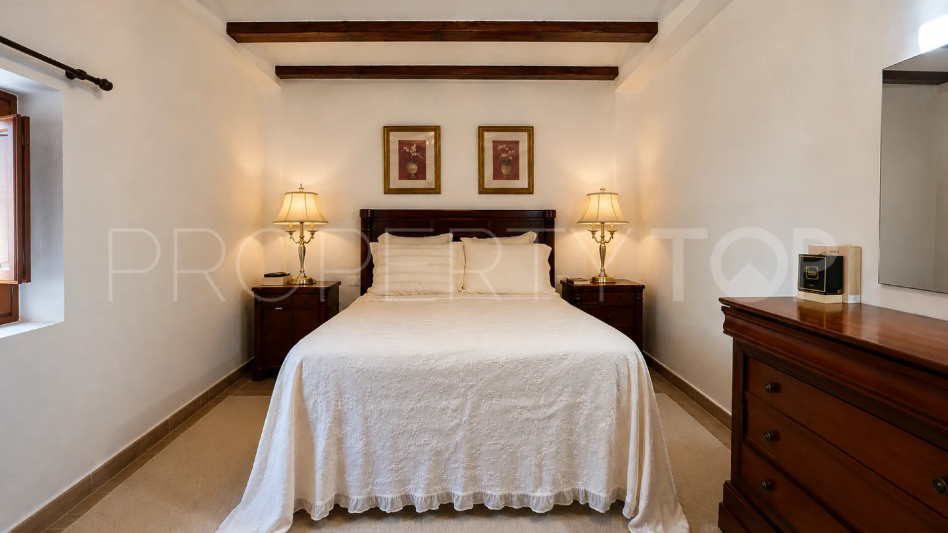 For sale town house in Oliva