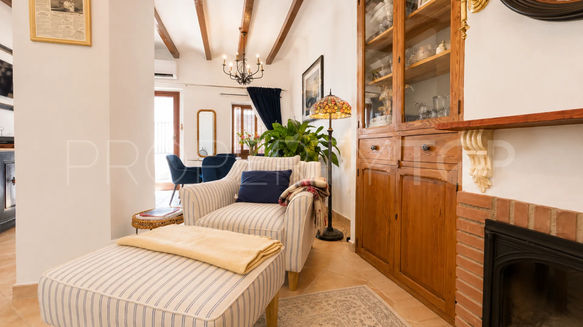 For sale town house in Oliva