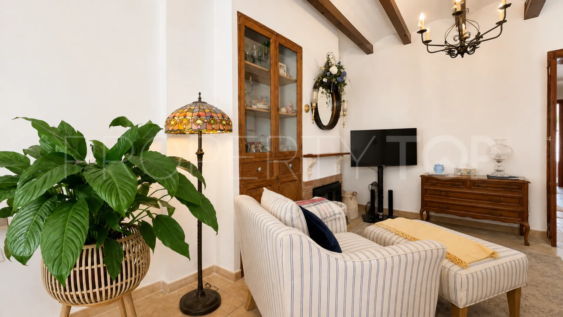For sale town house in Oliva