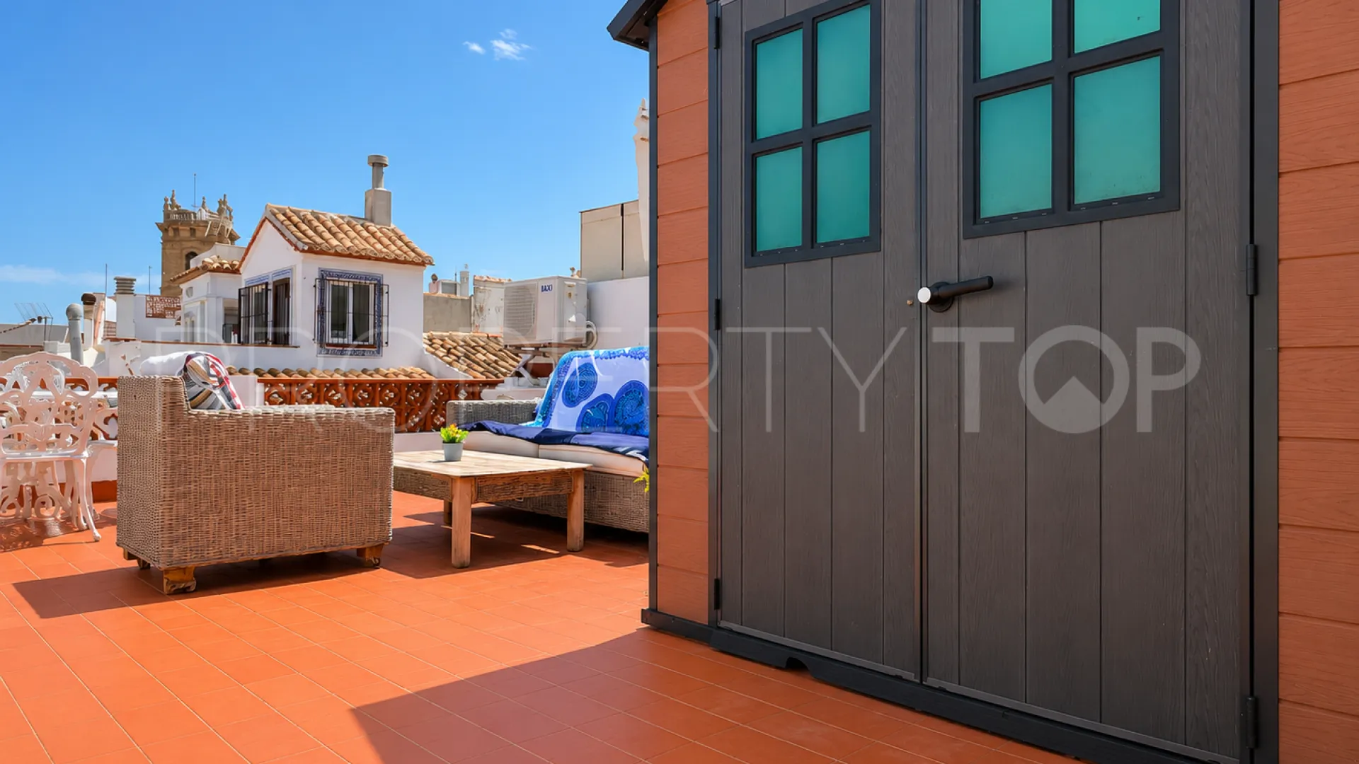 For sale town house in Oliva