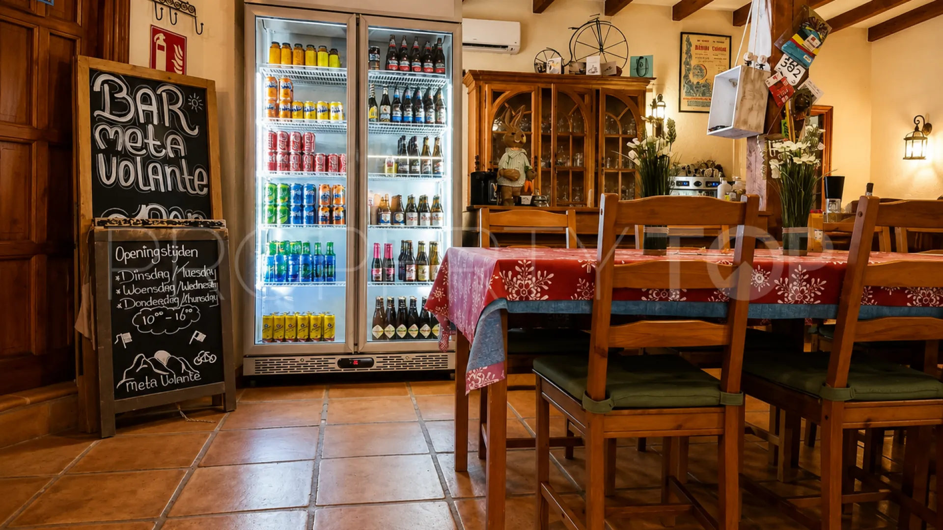 Hotel a la venta en Sagra con 6 dormitorios