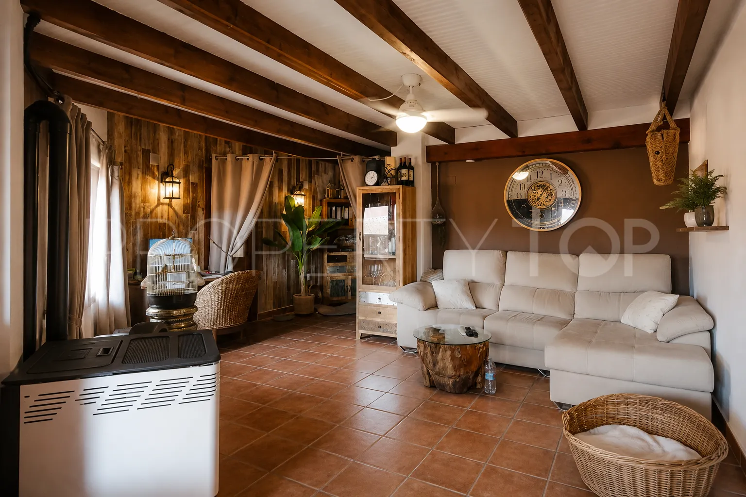 Hotel a la venta en Sagra con 6 dormitorios