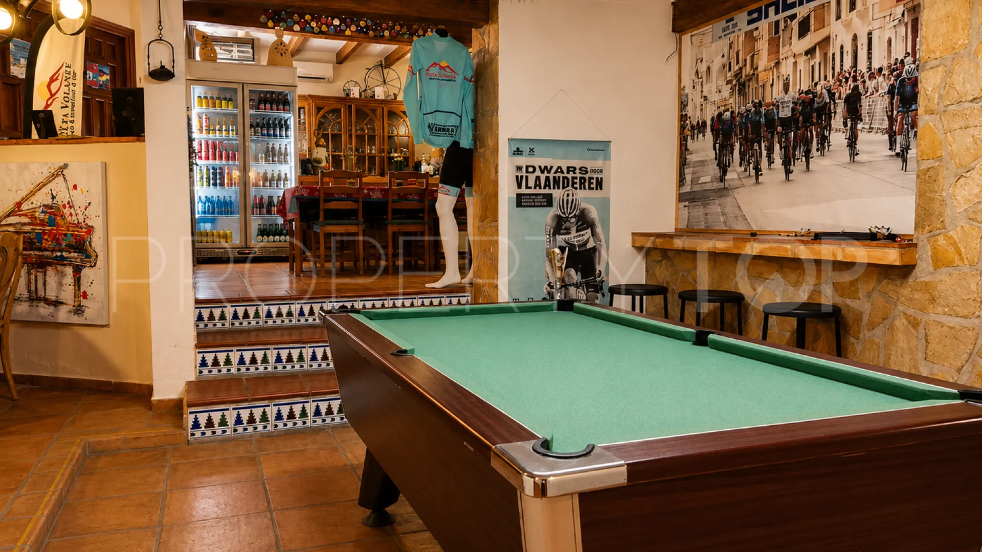 Hotel a la venta en Sagra con 6 dormitorios