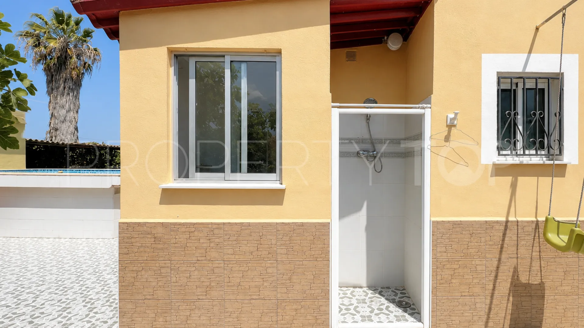 For sale 4 bedrooms finca in Oliva