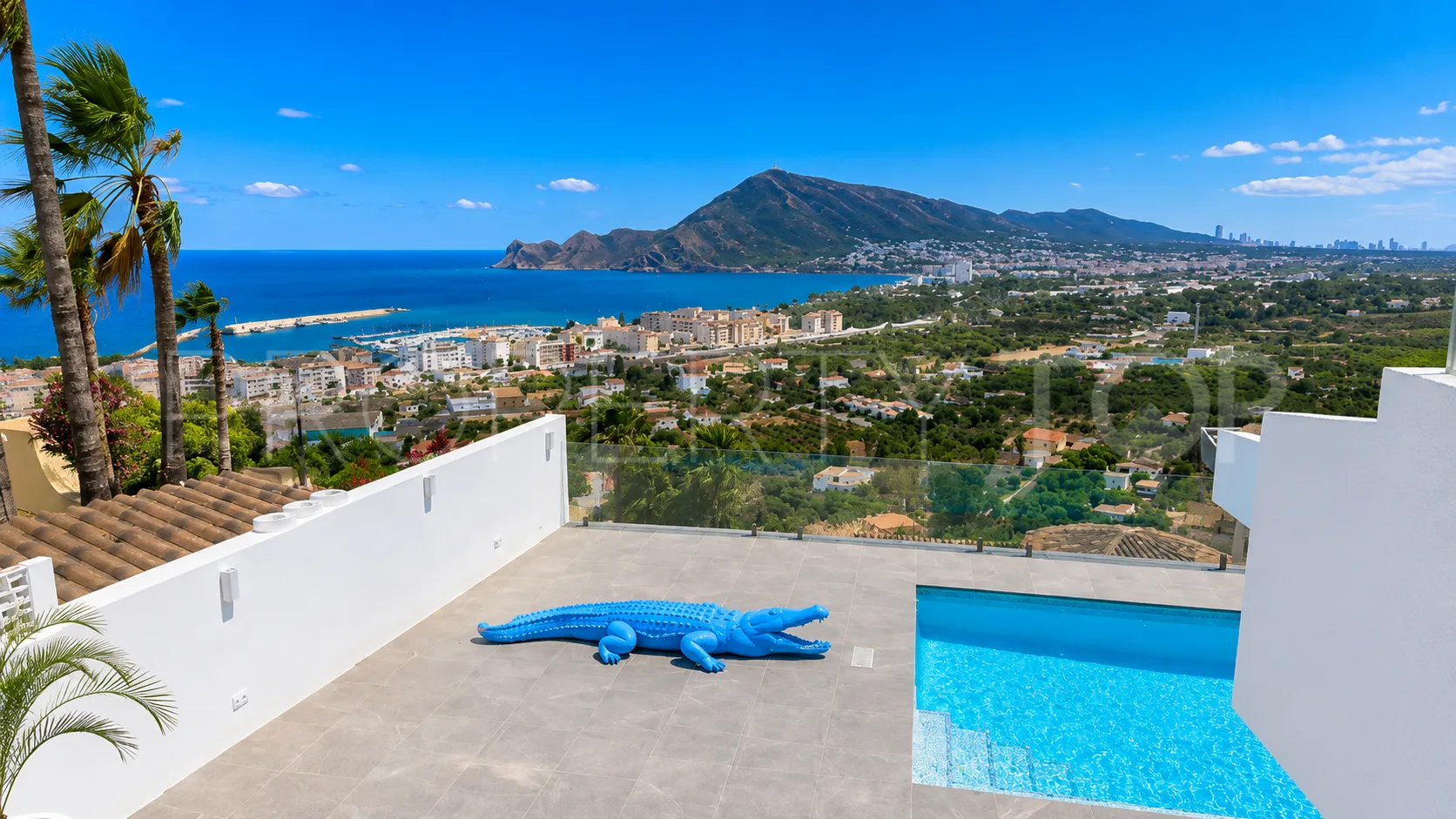 Se vende villa en Altea con 3 dormitorios