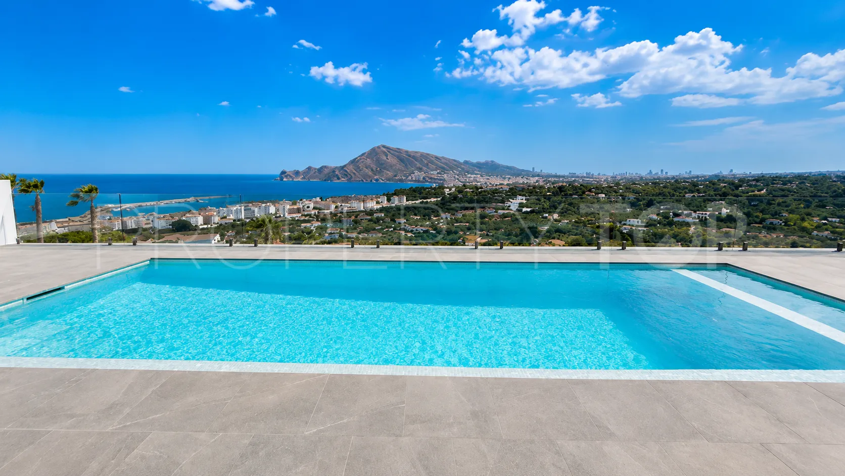 Se vende villa en Altea con 3 dormitorios