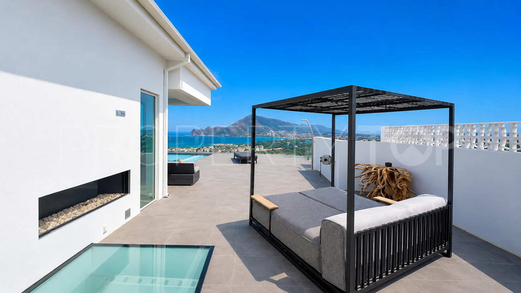 Se vende villa en Altea con 3 dormitorios