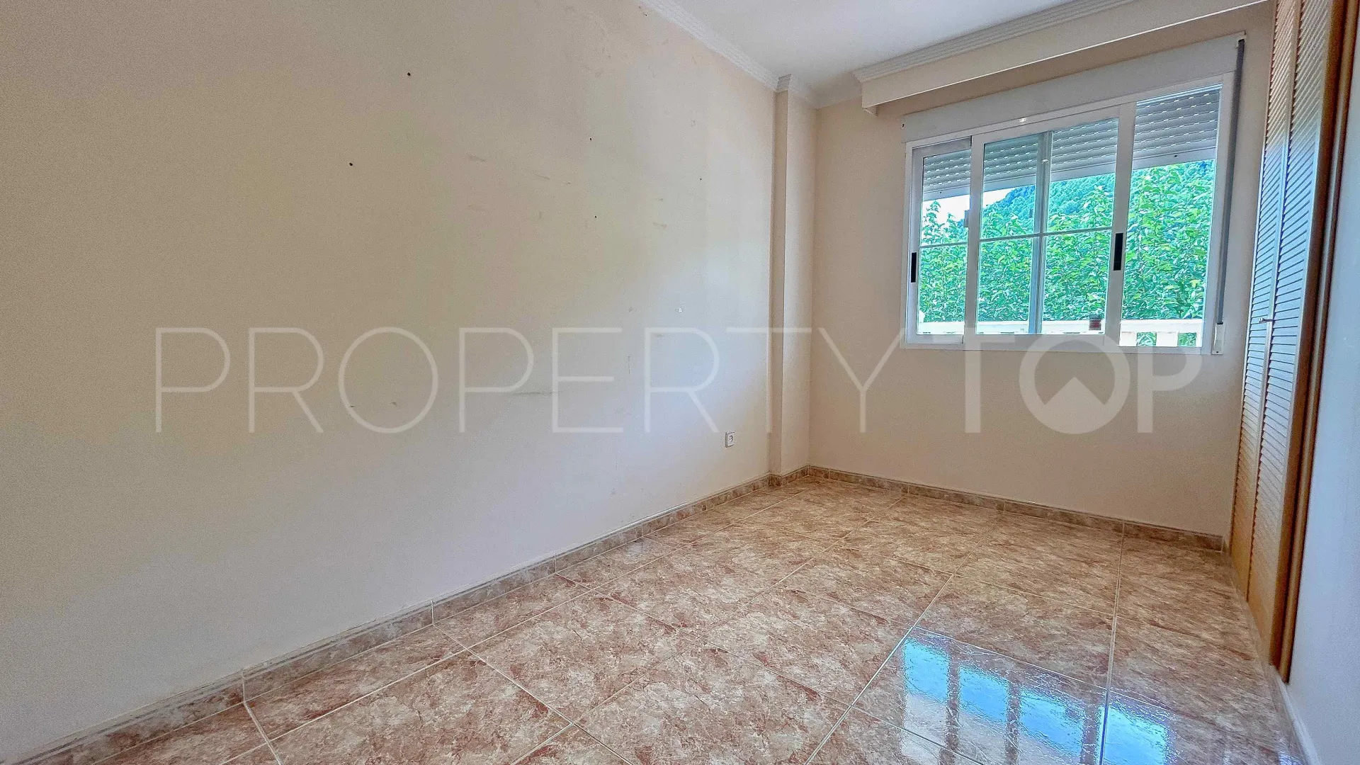 Buy 5 bedrooms villa in Orba