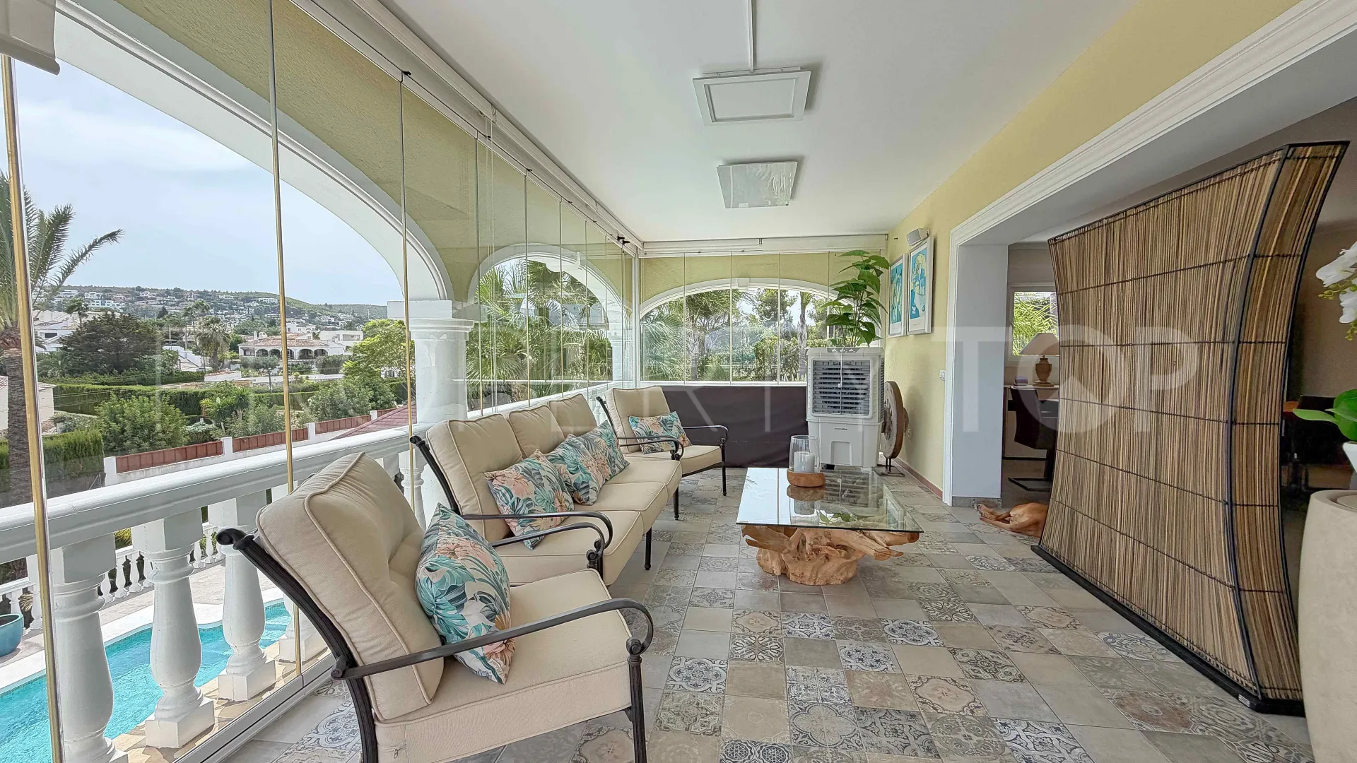 Comprar villa en Jávea