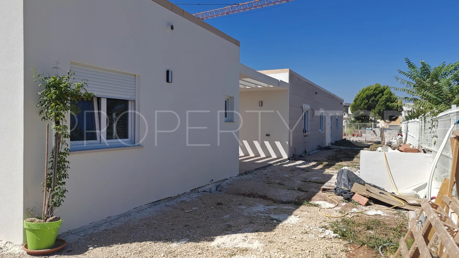 Buy 4 bedrooms villa in Gata de Gorgos