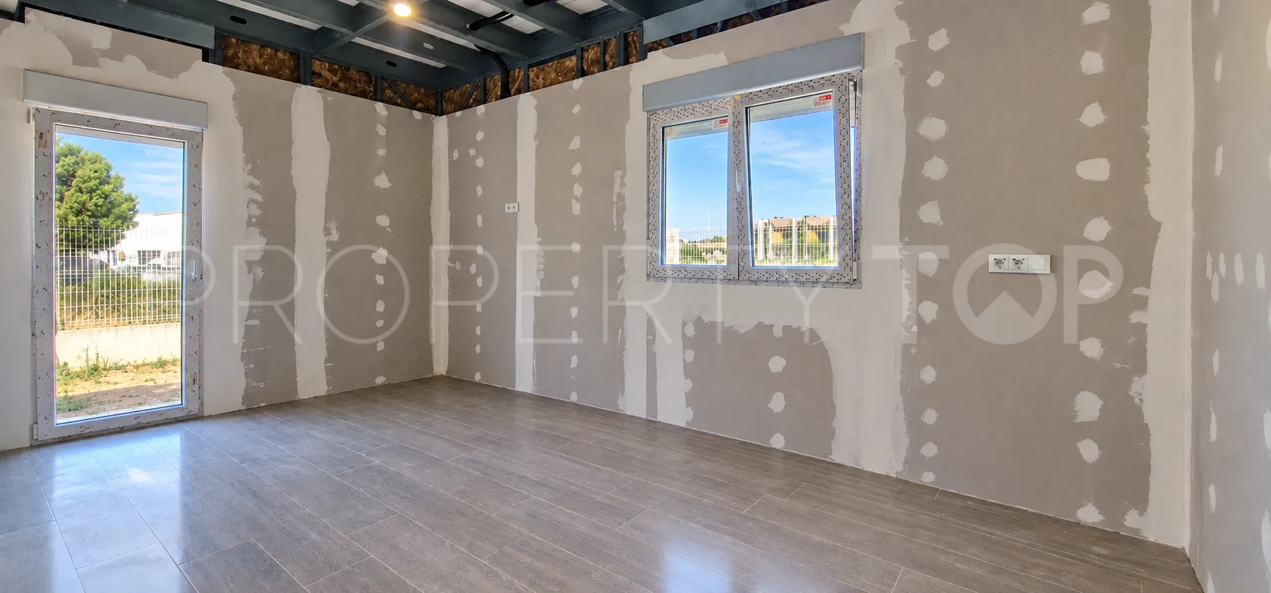 Buy 4 bedrooms villa in Gata de Gorgos
