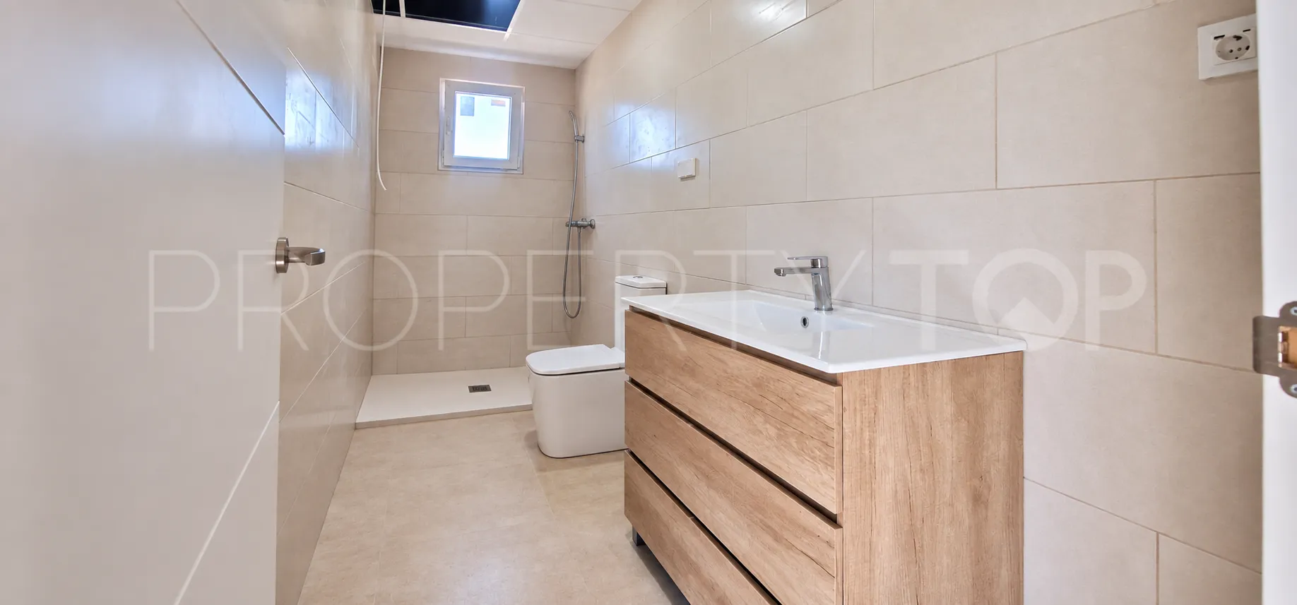 Buy 4 bedrooms villa in Gata de Gorgos