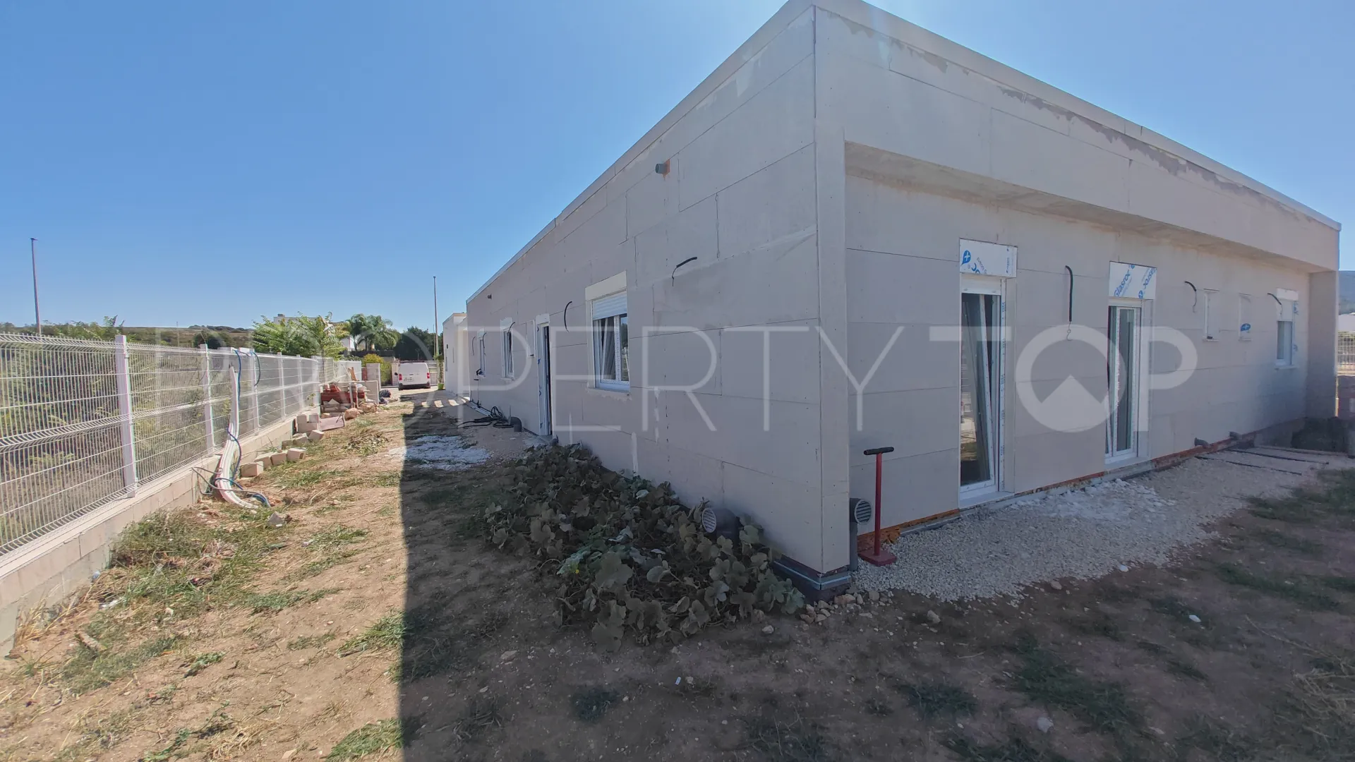 Buy 4 bedrooms villa in Gata de Gorgos