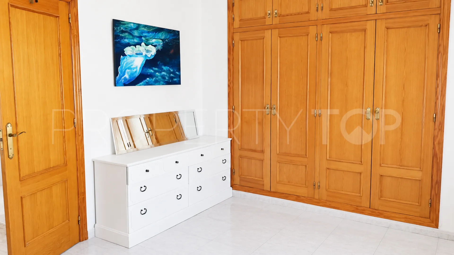 Town house for sale in Orba