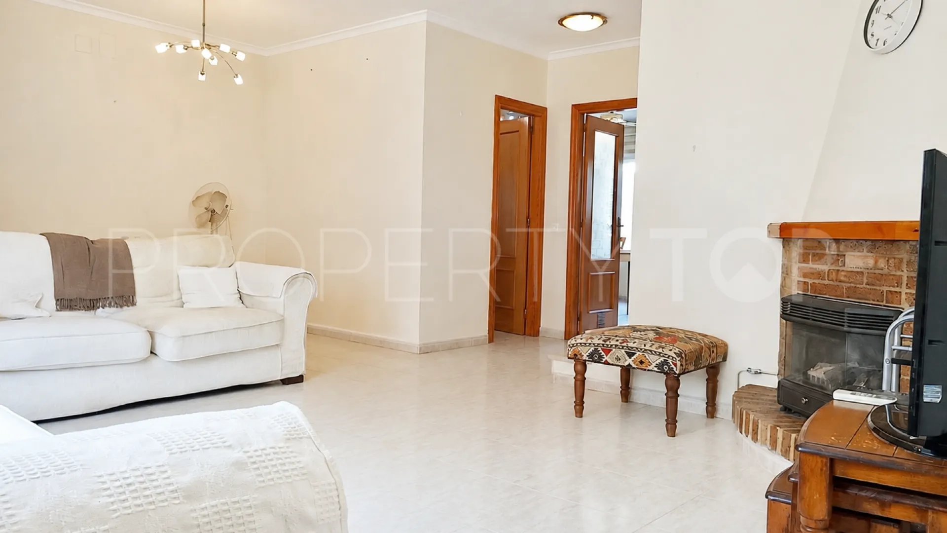 Town house for sale in Orba