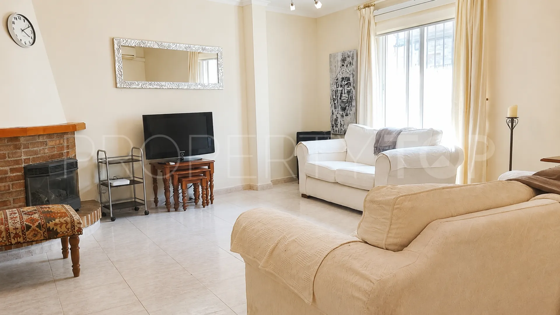 Town house for sale in Orba
