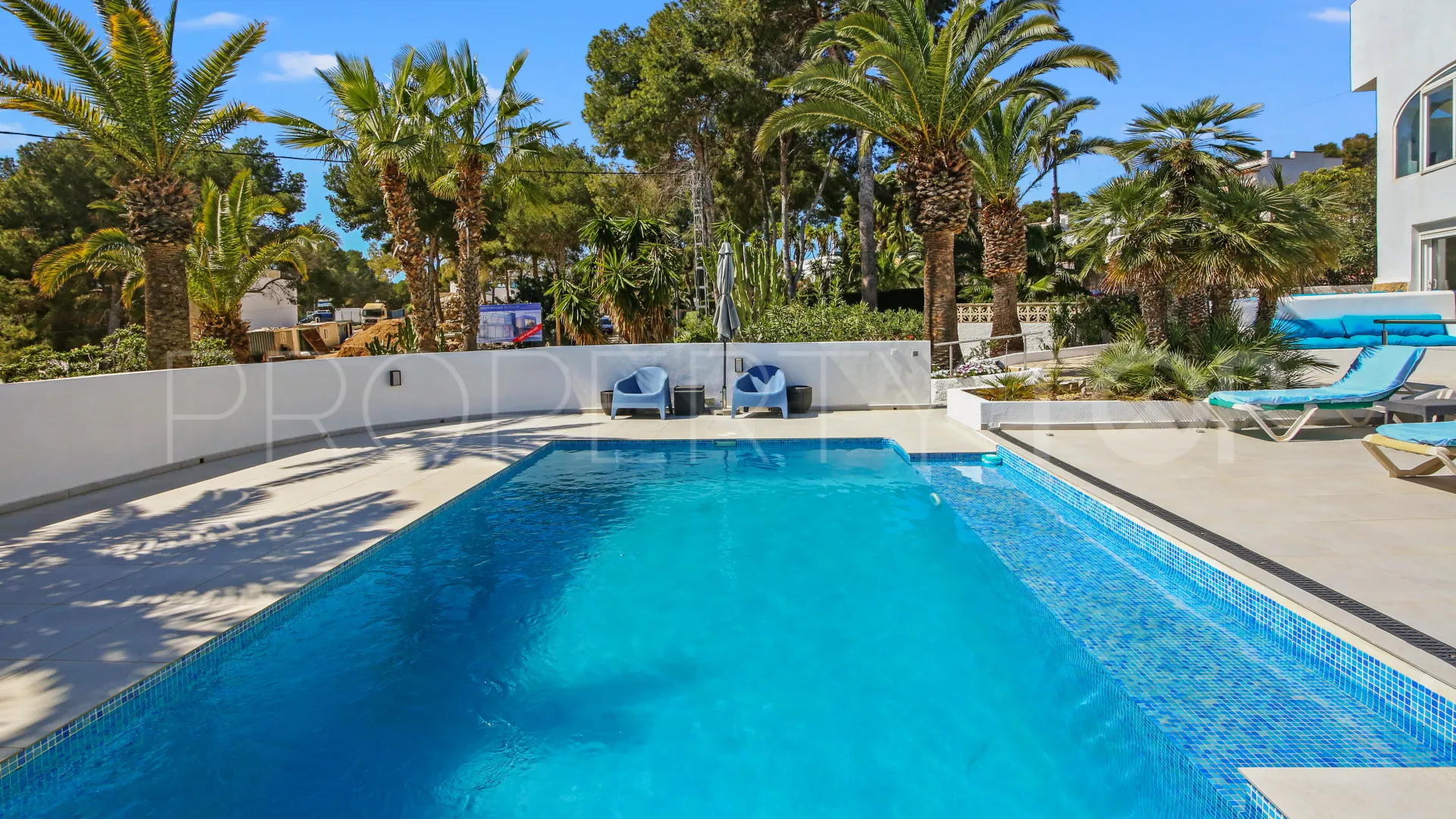 Villa a la venta en Moraira con 4 dormitorios