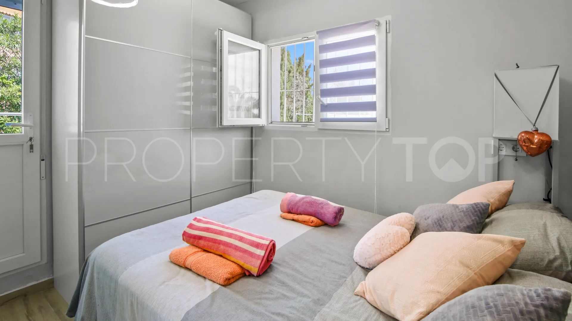 Villa a la venta en Moraira con 4 dormitorios