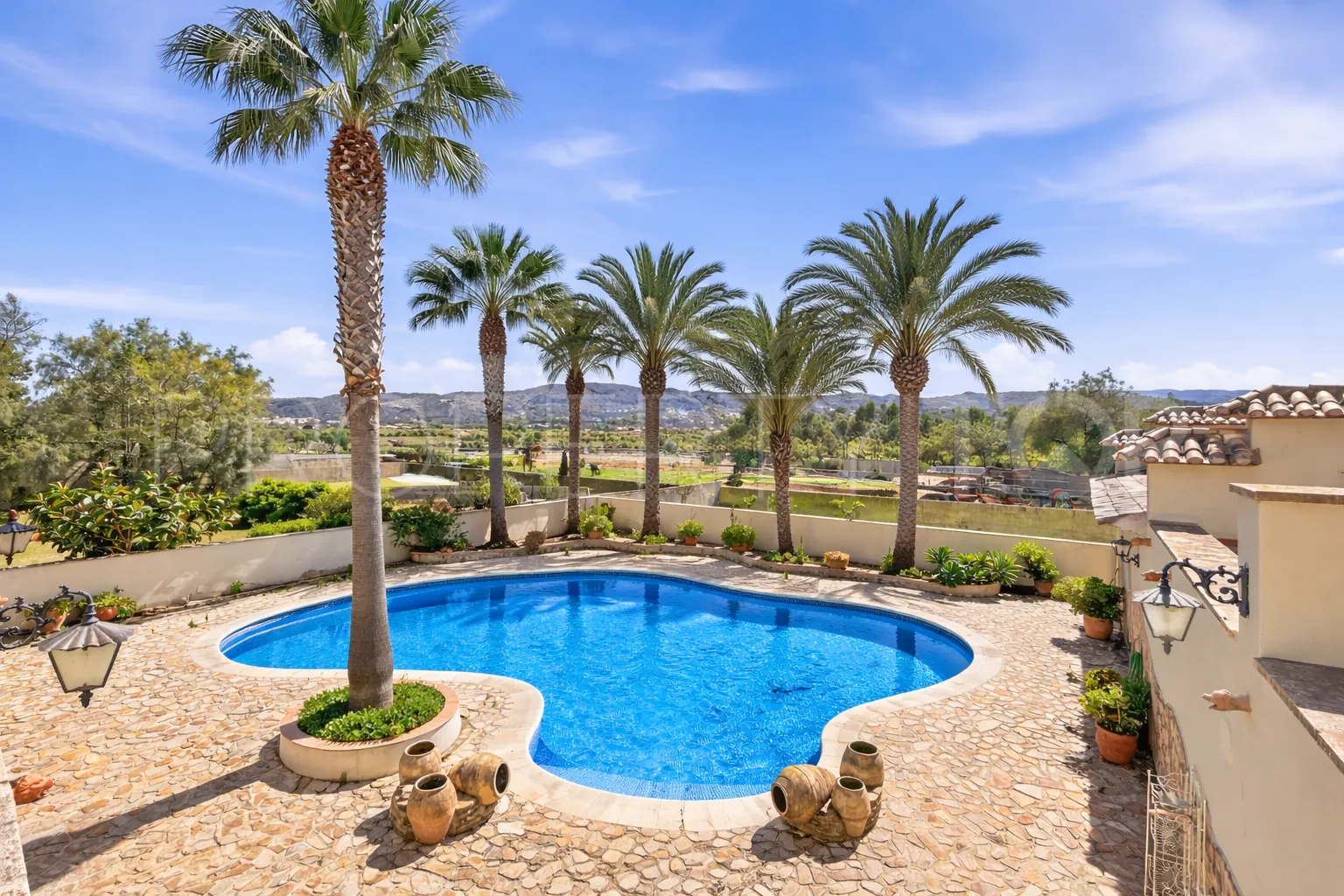For sale finca with 7 bedrooms in Ondara
