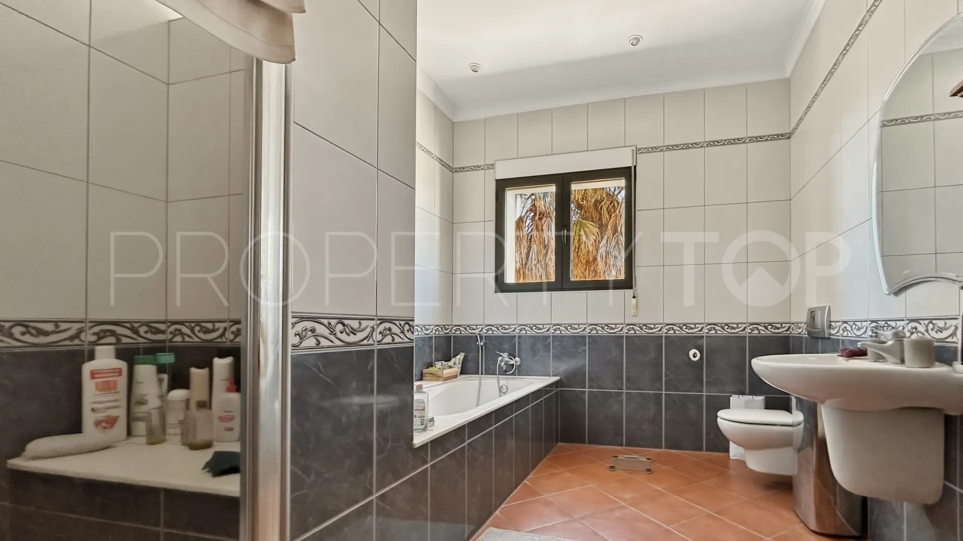 For sale finca with 7 bedrooms in Ondara