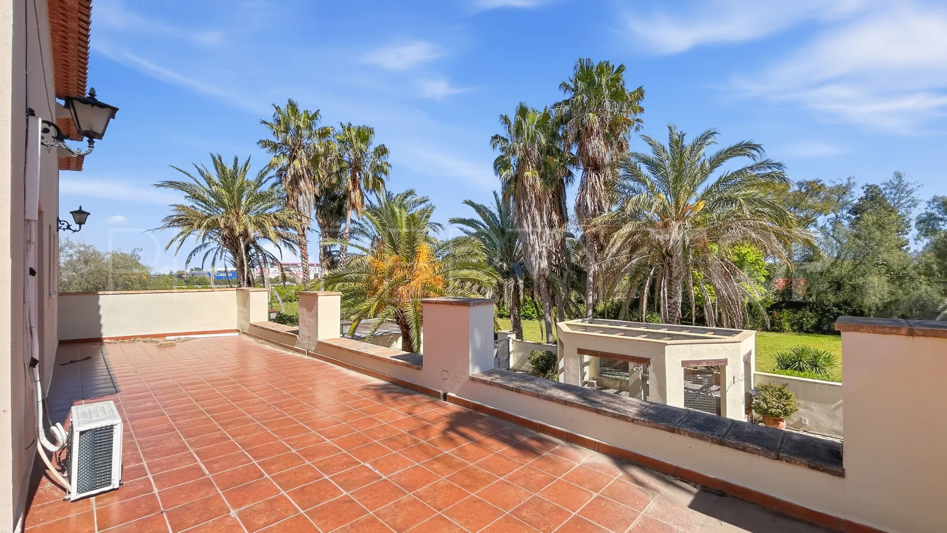 For sale finca with 7 bedrooms in Ondara