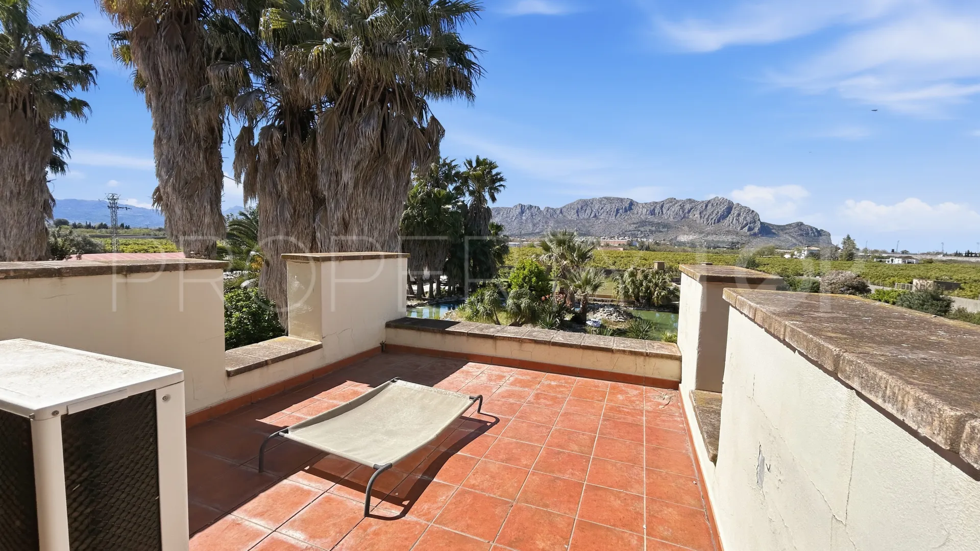 For sale finca with 7 bedrooms in Ondara