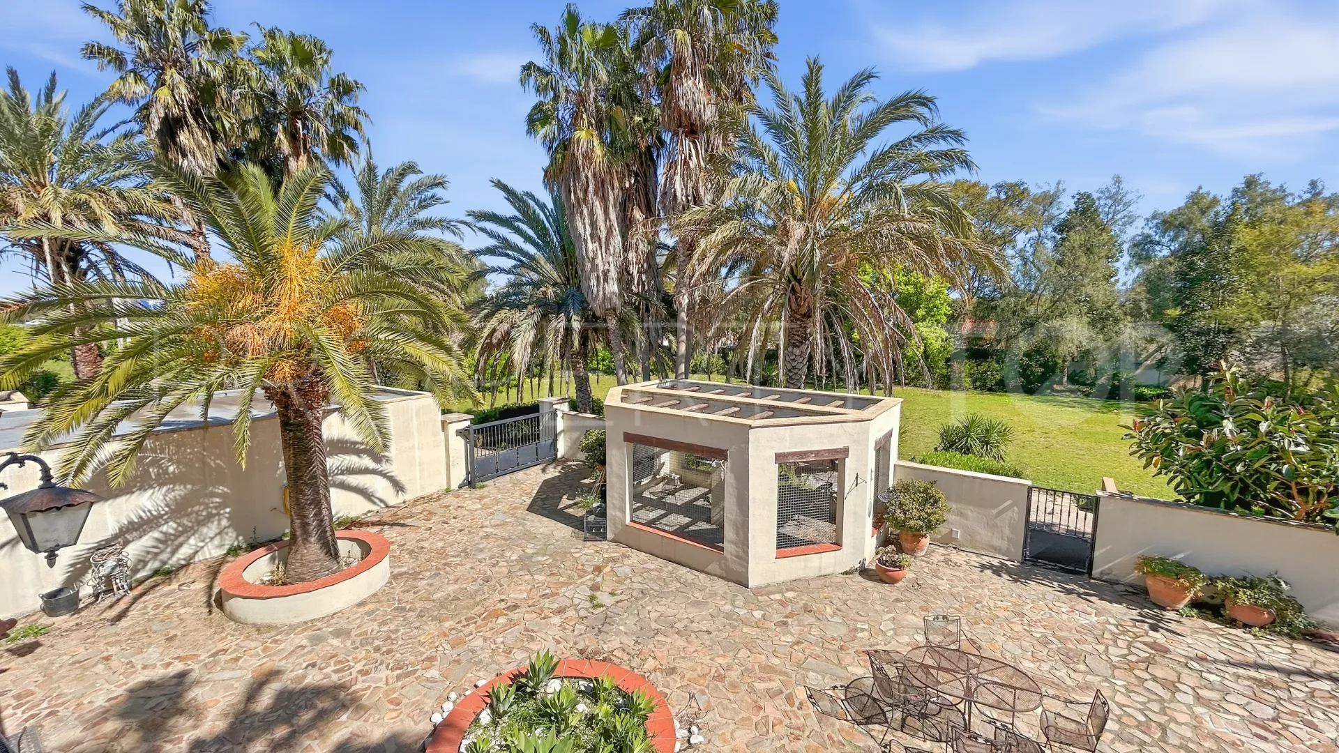 For sale finca with 7 bedrooms in Ondara