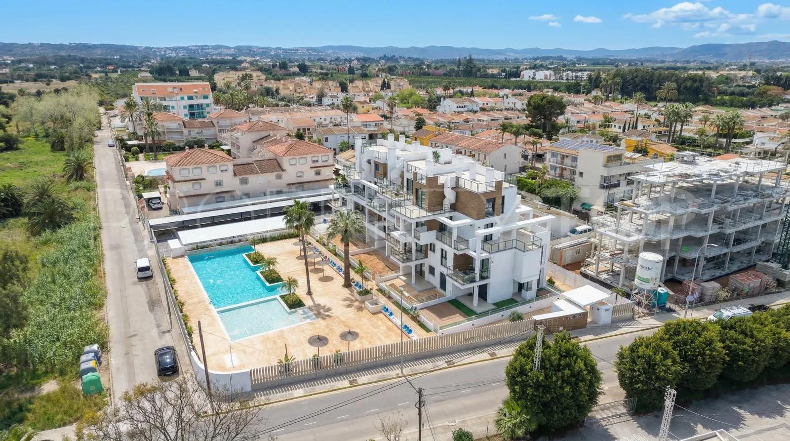 Ático a la venta con 3 dormitorios en Les Marines