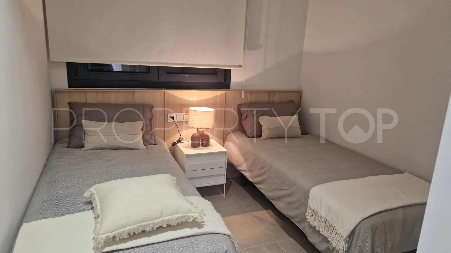 Ático a la venta con 3 dormitorios en Les Marines