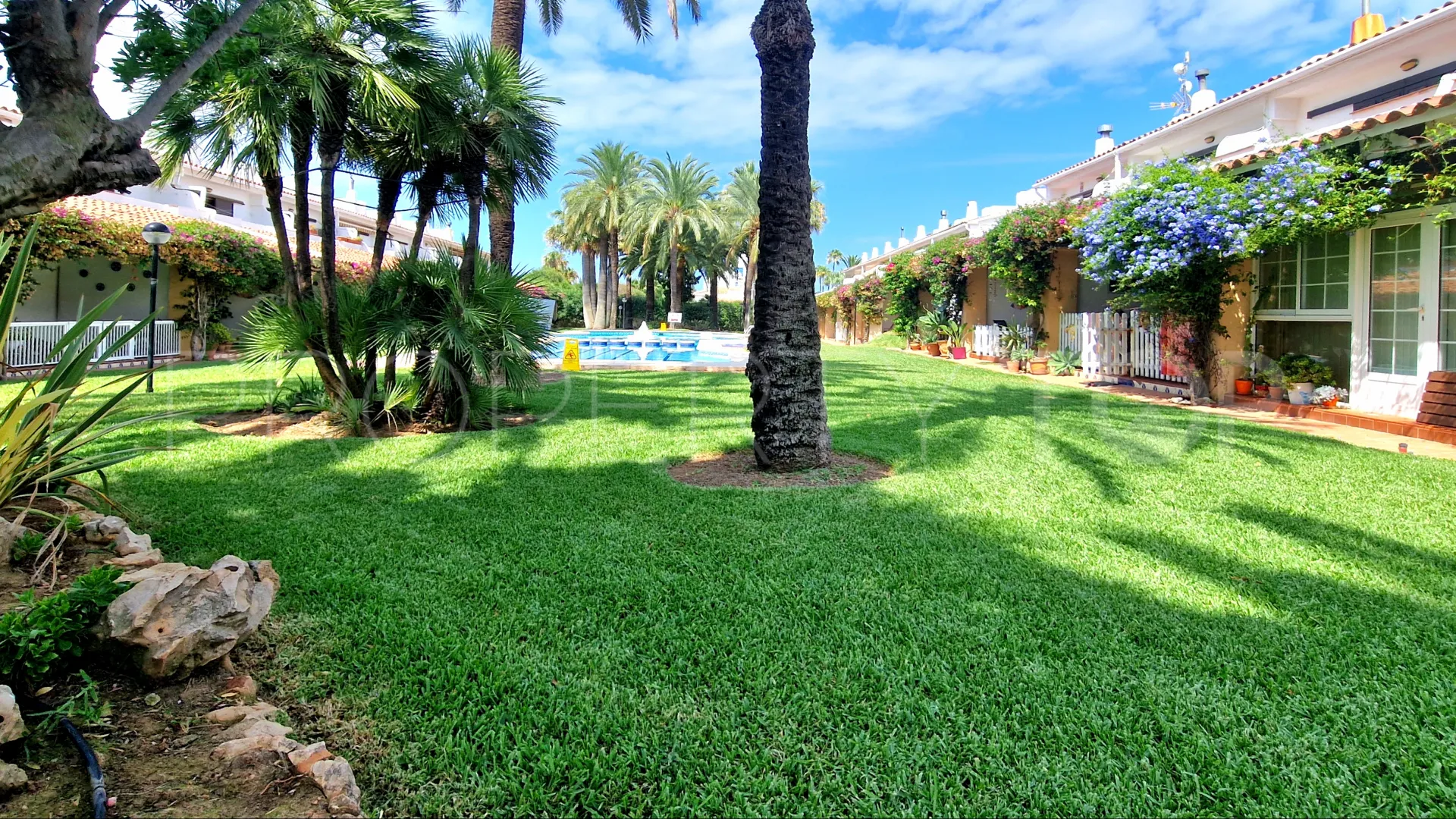 Town house for sale in Denia with 3 bedrooms