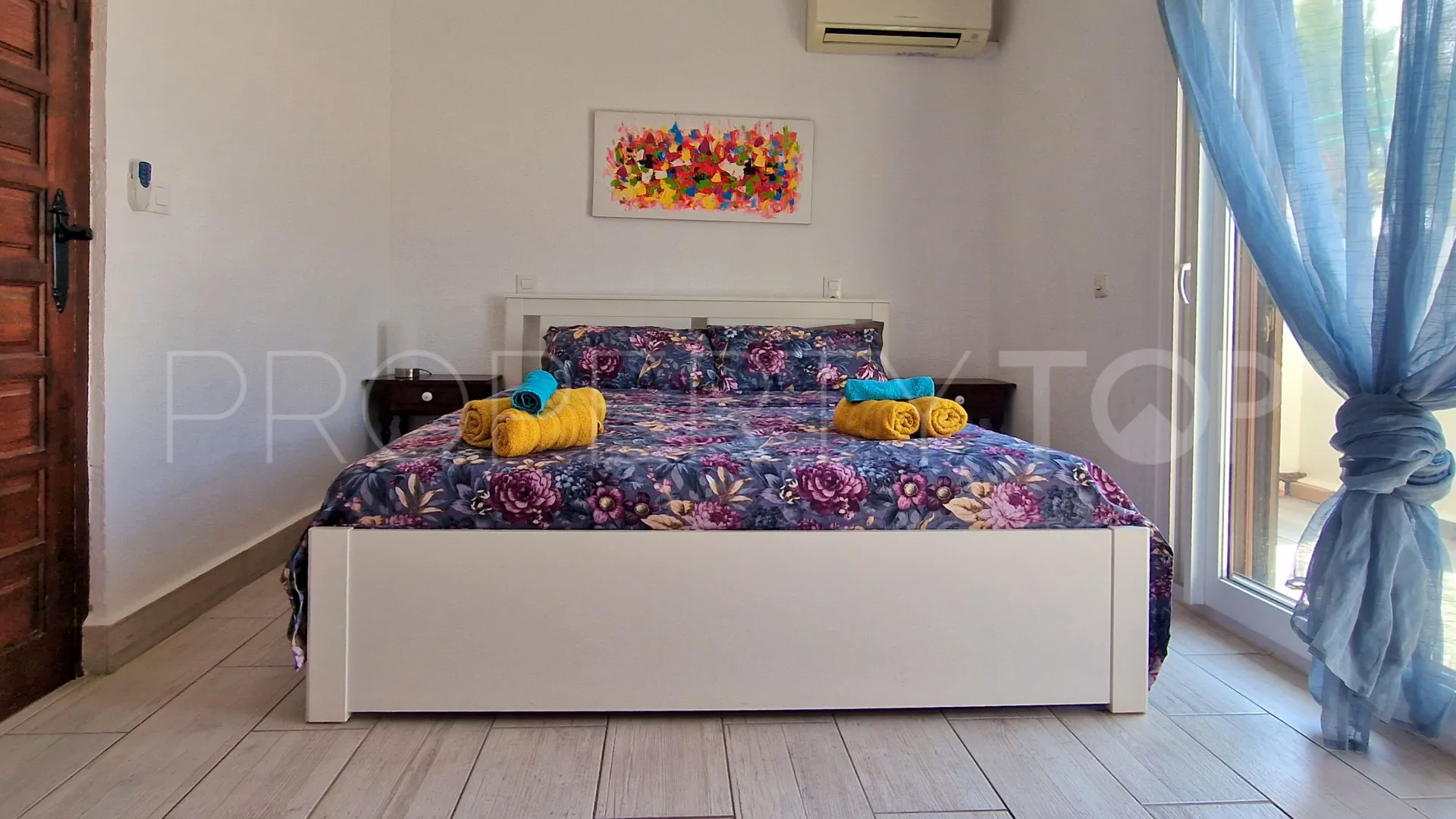 Town house for sale in Denia with 3 bedrooms