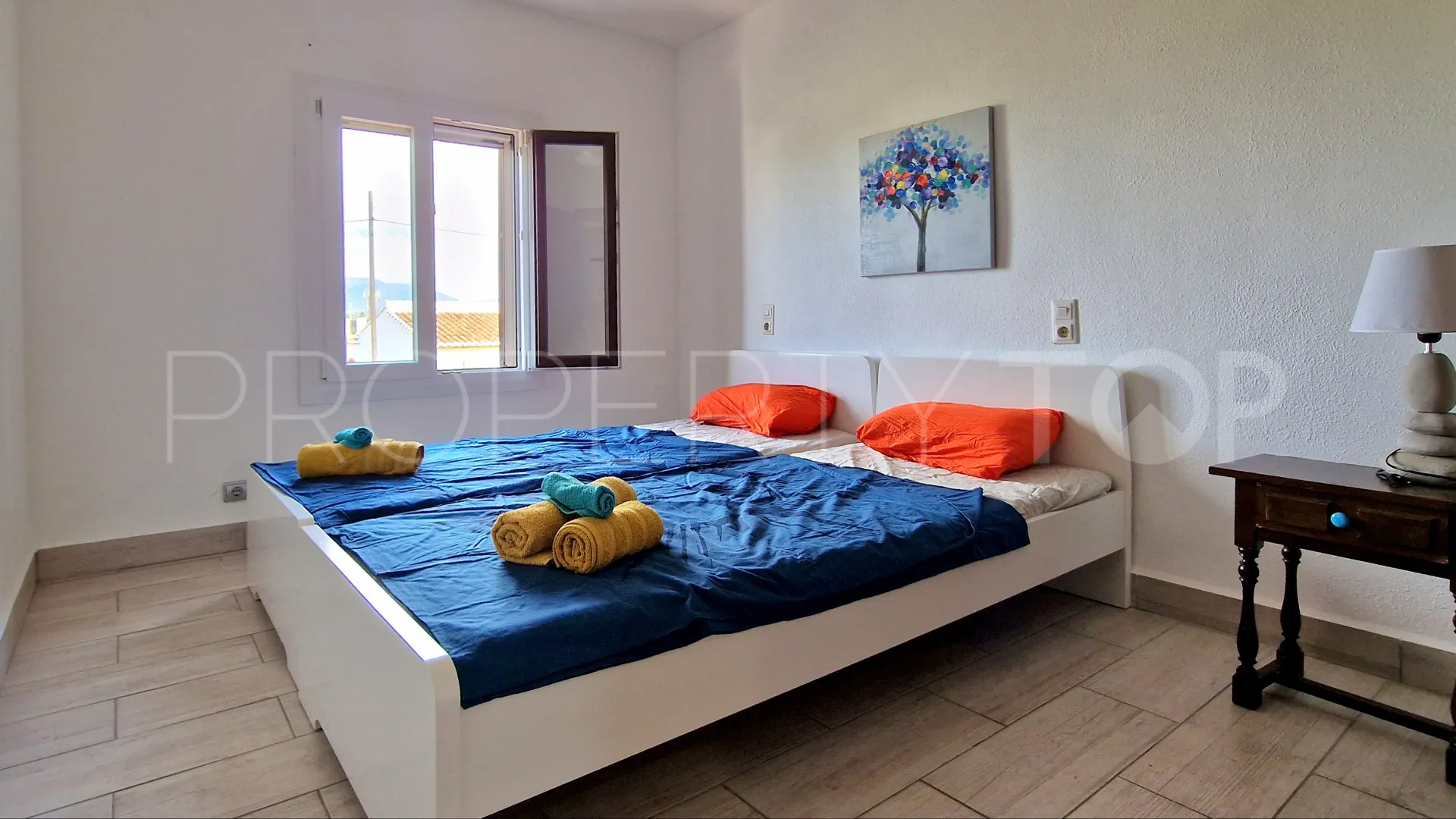 Town house for sale in Denia with 3 bedrooms
