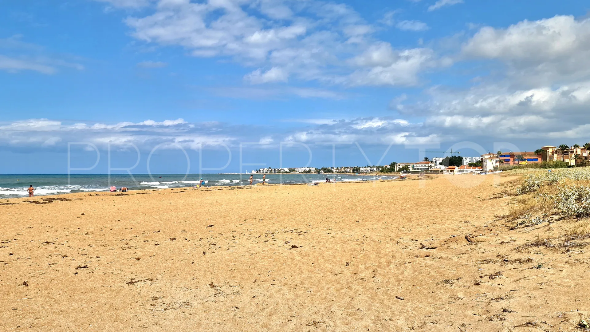 Town house for sale in Denia with 3 bedrooms